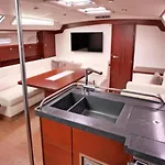 Ve' Luxuryacht For Exclusive Use Near The Biennale Venezia