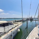 Botel Ve' Luxuryacht For Exclusive Use Near The Biennale