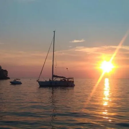 بوتيل Sailyachtvenice
